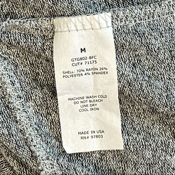 Lightweight Ruffled Sweater - Picture 4 of 4